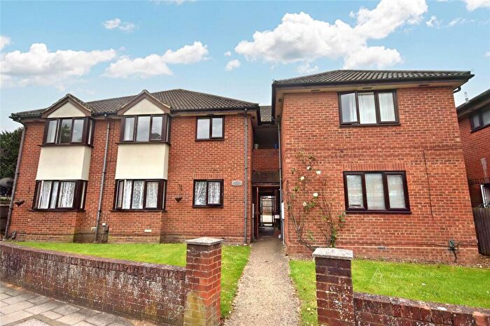 1 Bedroom Flat To Rent In Marand Court, Aylesbury, HP20