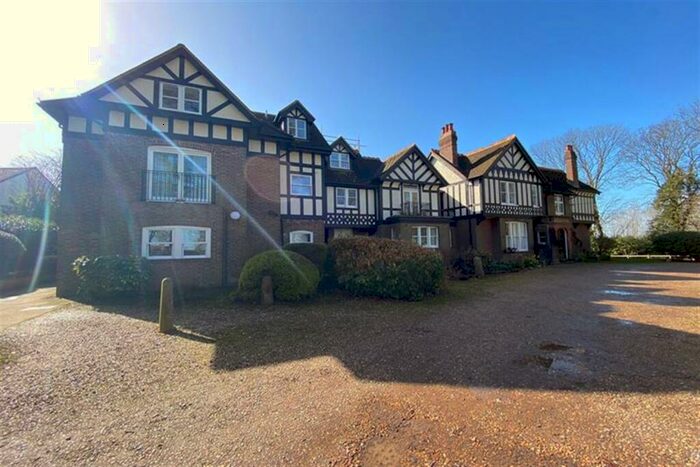 2 Bedroom Apartment To Rent In The Gables, Winslow, MK18