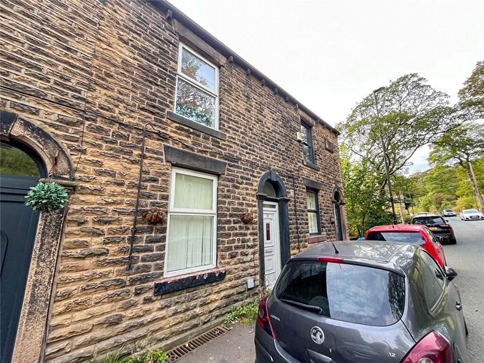 2 Bedroom Terraced House For Sale In Oldham Road, Delph, Saddleworth, OL3