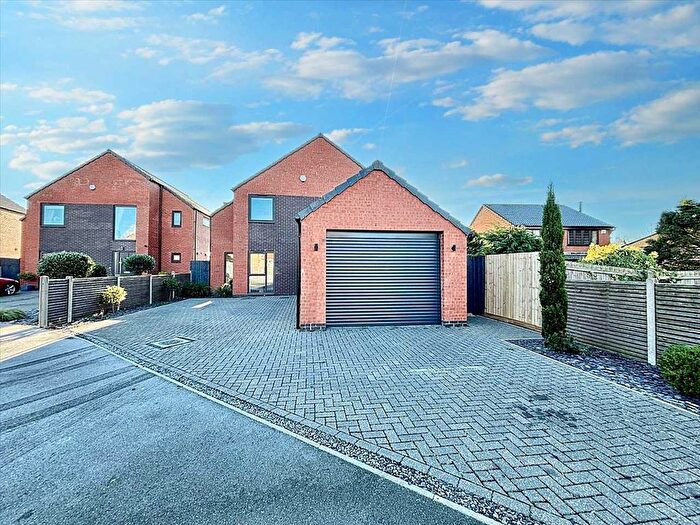 4 Bedroom Detached House For Sale In Barnhill Gardens, Sutton In Ashfield, NG17