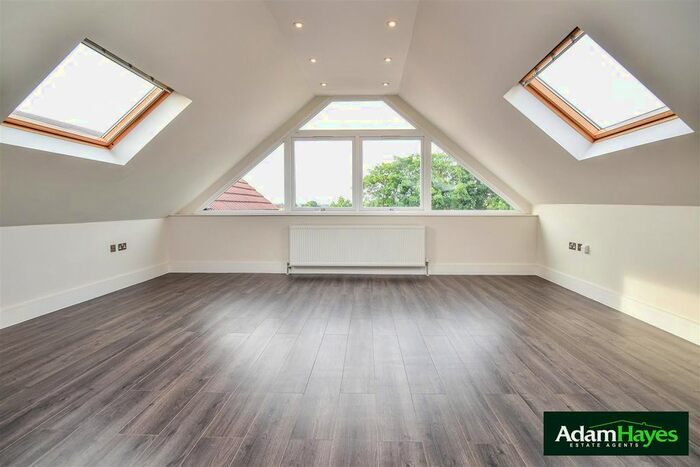 2 Bedroom Flat To Rent In Friern Park, North Finchley, N12