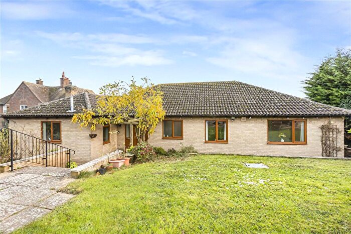 4 Bedroom Bungalow For Sale In Ashendon, Buckinghamshire, HP18