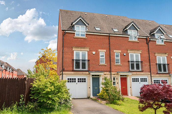 3 Bedroom End Of Terrace House For Sale In Clumber Close, Loughborough, Leicestershire, LE11
