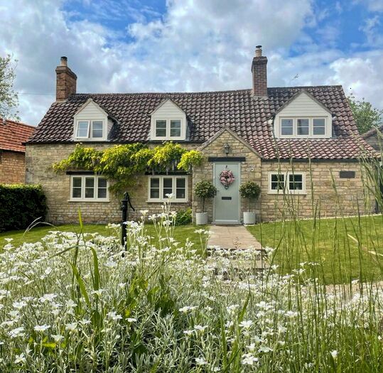 3 Bedroom Detached House For Sale In Water Lane, Castle Bytham, Grantham, Lincolnshire, NG33
