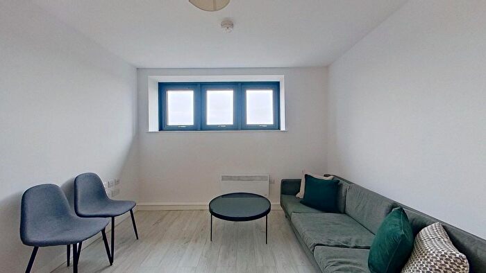 1 Bedroom Flat To Rent In Atkinson Street, Leeds, LS10