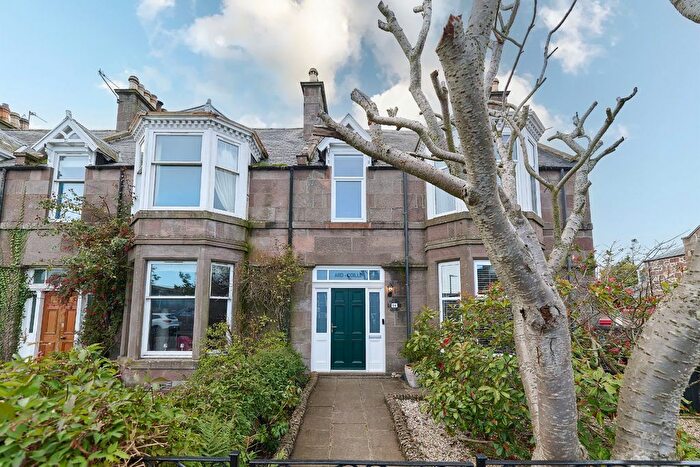 4 Bedroom End Of Terrace House To Rent In Queens Road, Stonehaven, Aberdeenshire, AB39