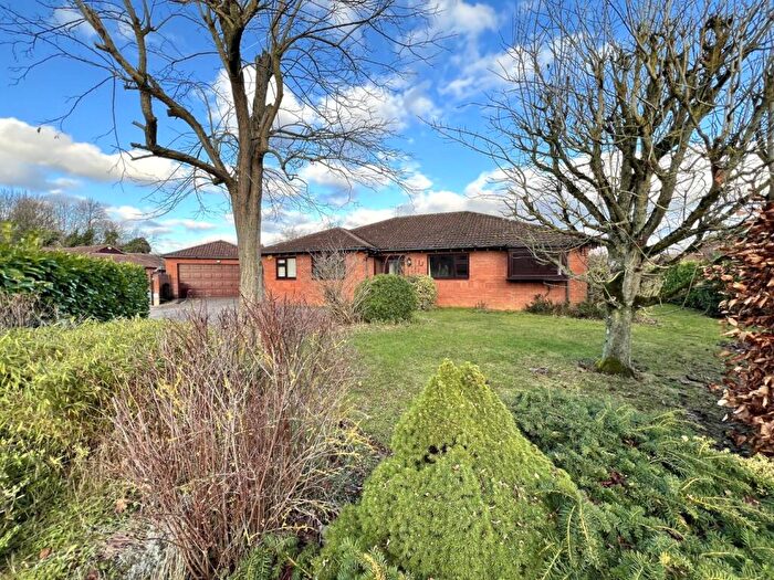 4 Bedroom Detached Bungalow For Sale In The Paddocks, Peterborough, PE4