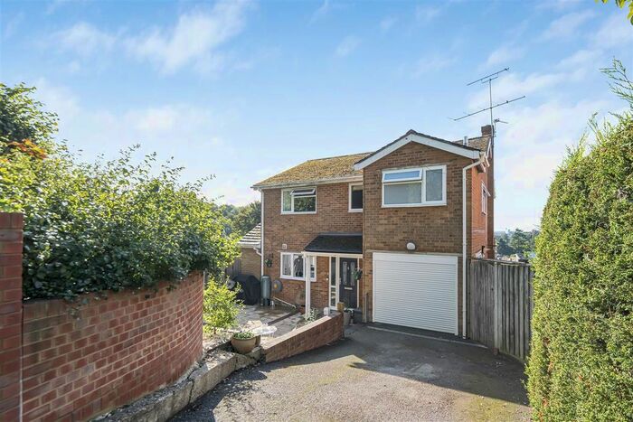 4 Bedroom Property To Rent In Grove Hill, Emmer Green, Reading, RG4