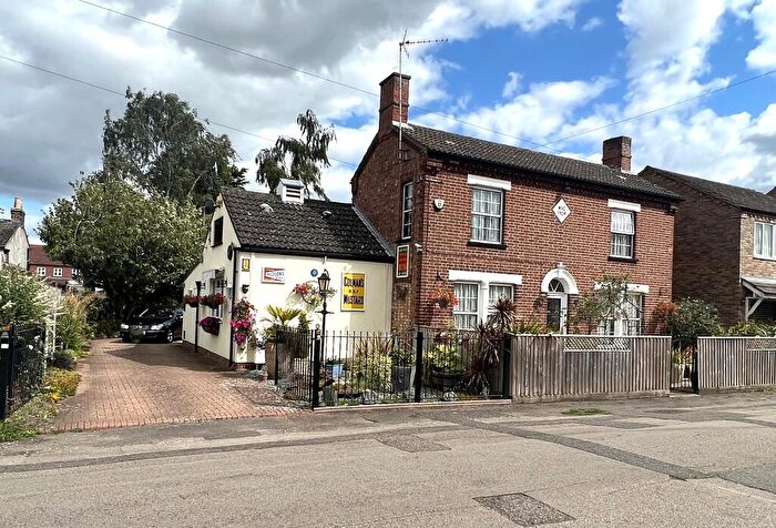 3 Bedroom Detached House For Sale In Elm Low Road, Wisbech, Cambs., PE14