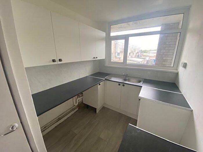 2 Bedroom Flat To Rent In Michaelston Court, Michaelston Road, Cardiff, CF5