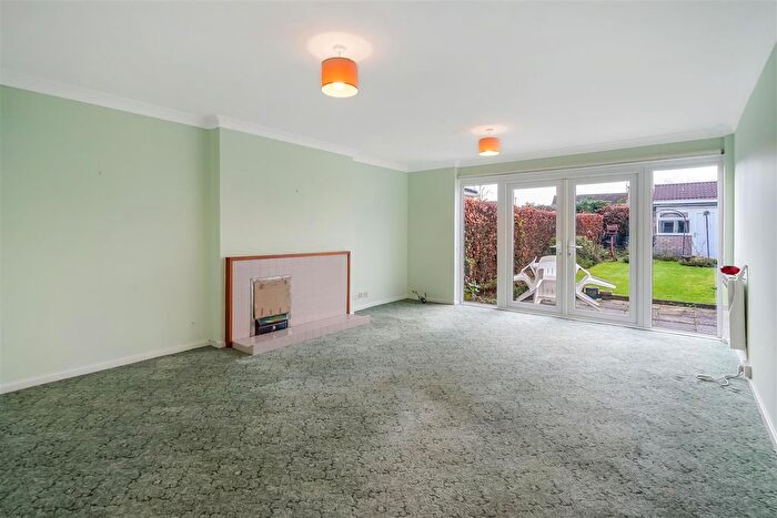 3 Bedroom Semi-Detached House For Sale In Avon Road, Darlington, DL2