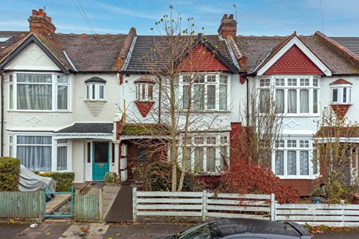 1 Bedroom Apartment For Sale In Melrose Avenue, Mitcham, CR4