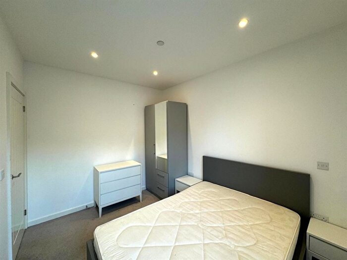 1 Bedroom Flat To Rent In Kings Road, Reading, RG1