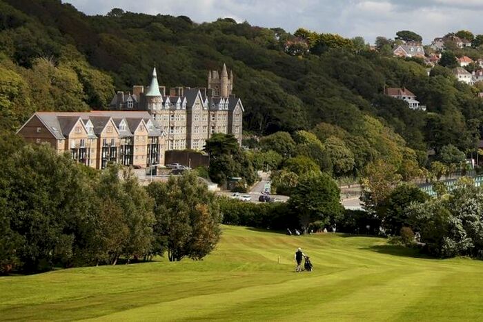 3 Bedroom Flat To Rent In Crawshay Court, Langland Bay Road, Swansea, SA3