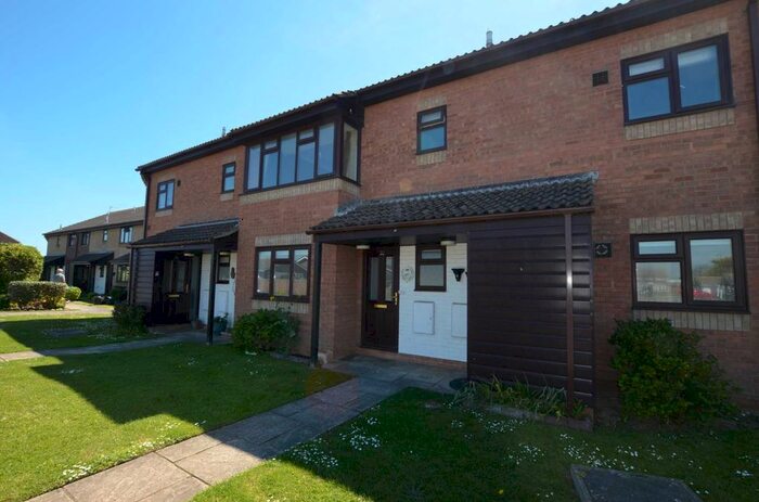 2 Bedroom Flat To Rent In Sandpiper Court, Cormorant Way, PO20