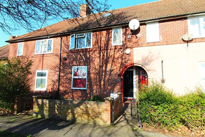 4 Bedroom Terraced House For Sale In Reigate Avenue, Sutton, SM1