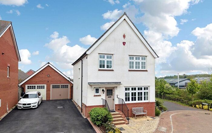 3 Bedroom Detached House For Sale In Kestrel Way, Dawlish, EX7