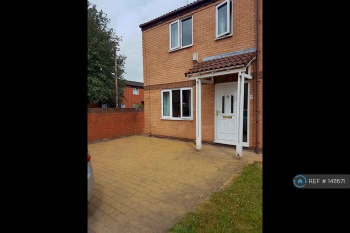3 Bedroom Semi-Detached House To Rent In Travers Place, Preston, PR2