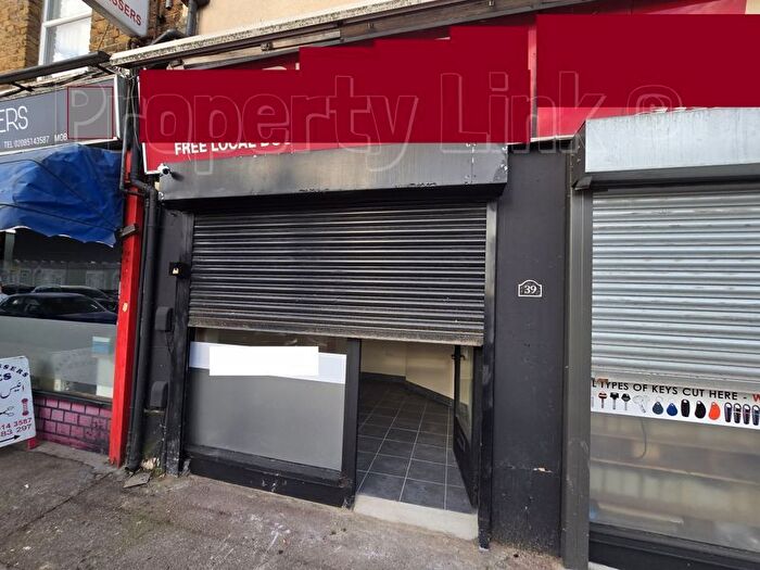 Property To Rent In Green Lane, Ilford, IG1