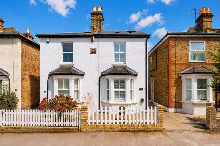3 Bedroom Semi-Detached House For Sale In Windsor Road, North Kingston, Kingston Upon Thames, KT2
