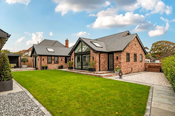 2 Bedroom Detached House For Sale In Shorefield Way, Milford On Sea, Lymington, SO41