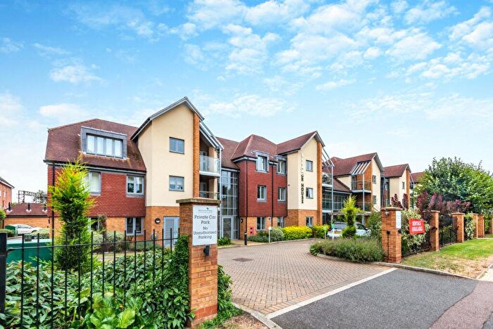 Penthouse For Sale In , London Road, St Albans, AL1