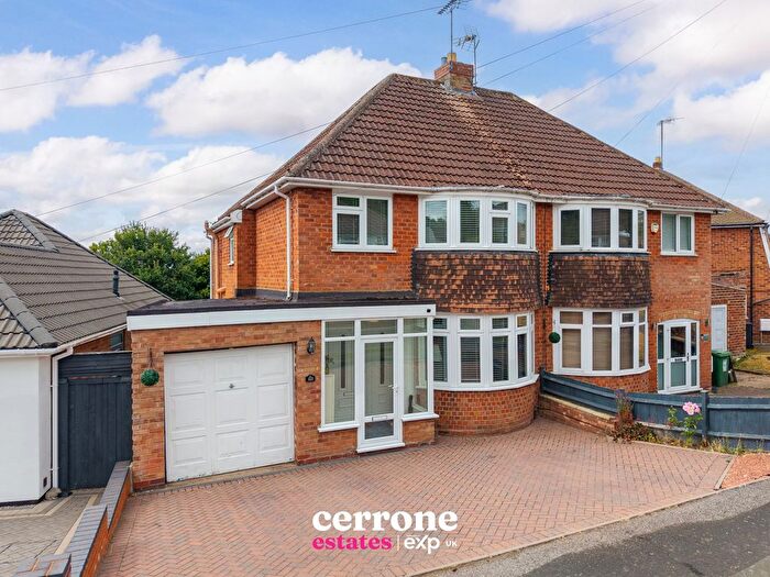 3 Bedroom Semi-Detached House For Sale In Malvern Road, Redditch, B97