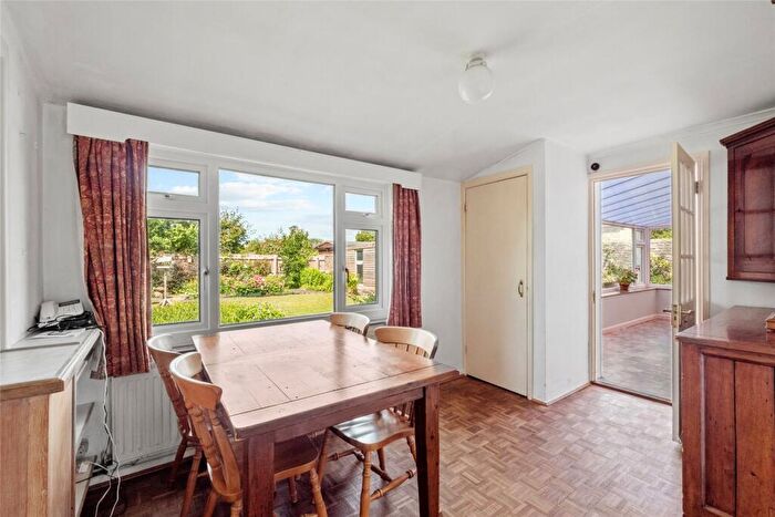 4 Bedroom Detached House For Sale In Corfe Castle, Wareham, Dorset, BH20 - Photo 7