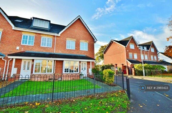 3 Bedroom Semi Detached House To Rent In Crofthill Road, Slough, SL2