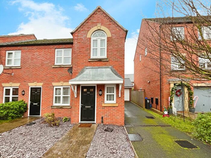 3 Bedroom End Of Terrace House To Rent In Blakeholme Court, Burton-On-Trent, DE14