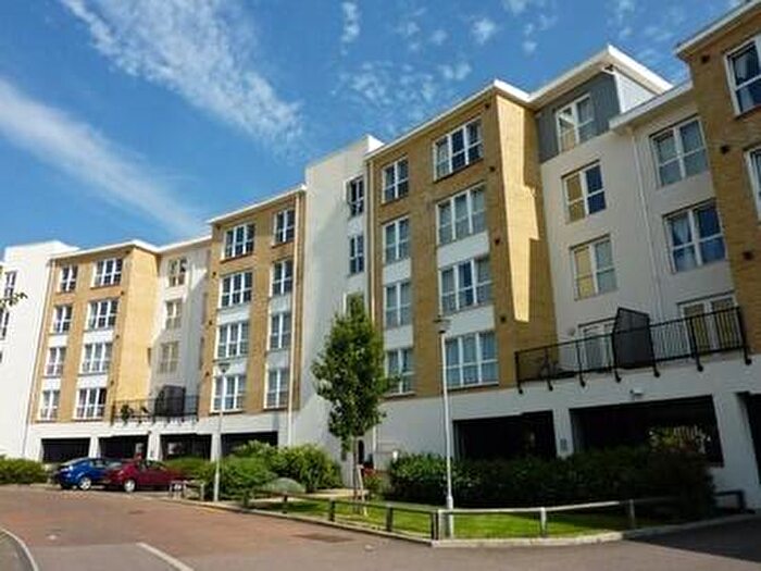2 Bedroom Apartment To Rent In Admirals Way, Gravesend, Kent, DA12