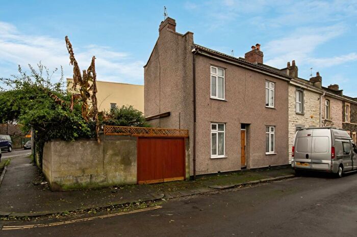 3 Bedroom End Of Terrace House For Sale In Heber Street, Bristol, BS5