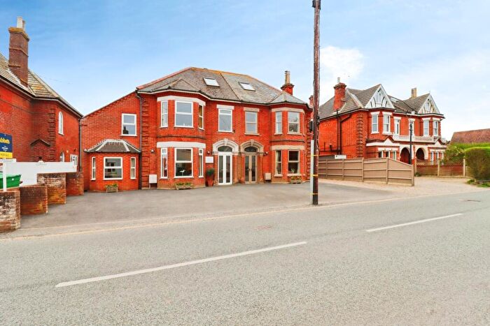 11 Bedroom Detached House For Sale In Paston Road, Mundesley, Norwich, Norfolk, NR11