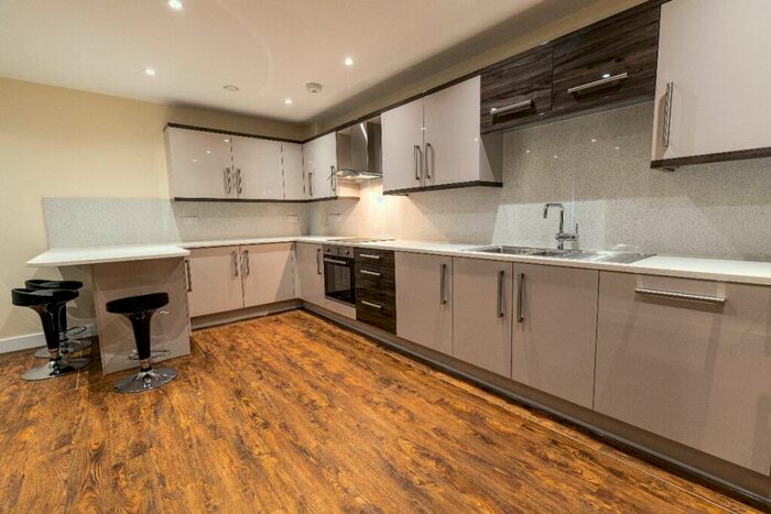 3 Bedroom Apartment To Rent In Ecco, S11