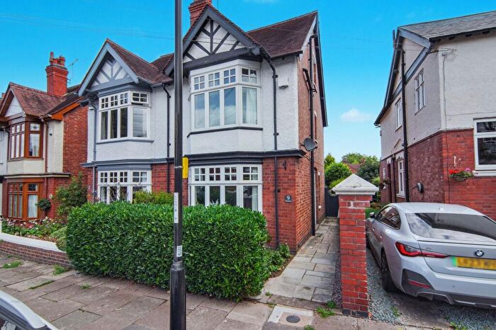 4 Bedroom Semi-Detached House For Sale In Broadway, Coventry, CV5