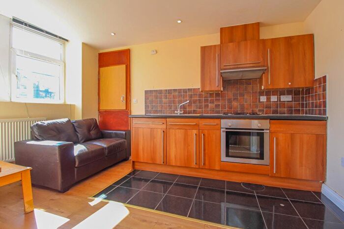 1 Bedroom Flat To Rent In Penarth Rd, Grangetown, Cardiff, CF10