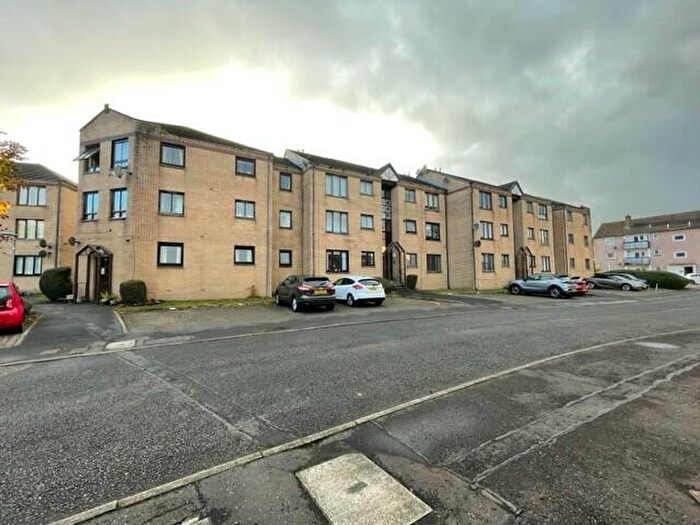 2 Bedroom Apartment To Rent In Castle Court, Kirkintilloch, G66