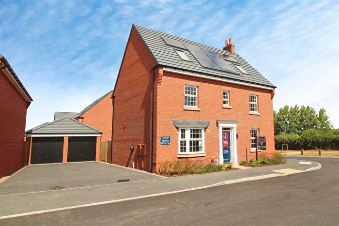 5 Bedroom Detached House For Sale In Prussian Close, Ashlawn Gardens, Rugby, CV22