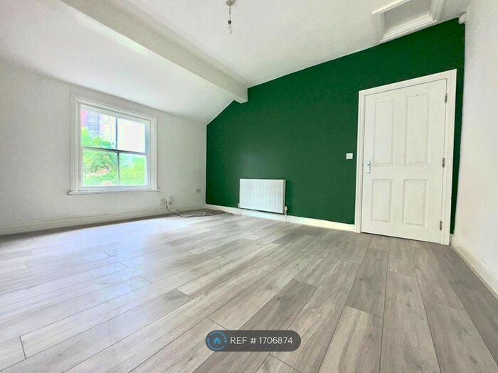 1 Bedroom Flat To Rent In Alexandra Road, Waterloo, Liverpool, L22