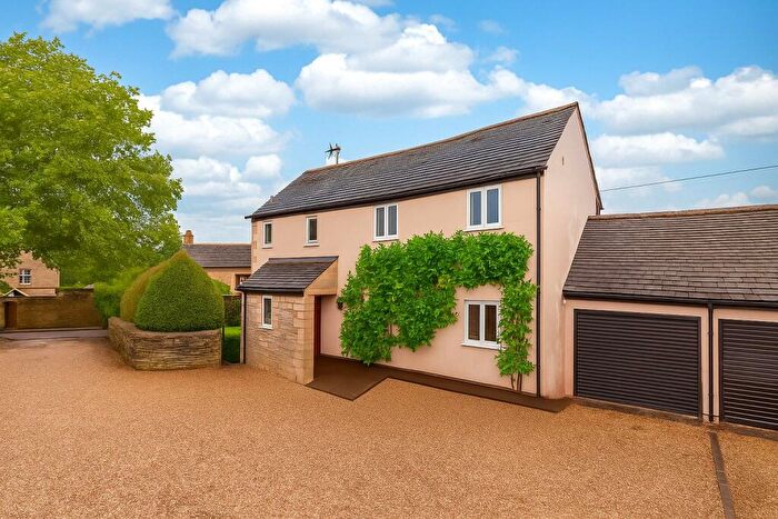 4 Bedroom Semi-Detached House For Sale In Meadow Lane, Fulbrook, Burford, Oxfordshire, OX18
