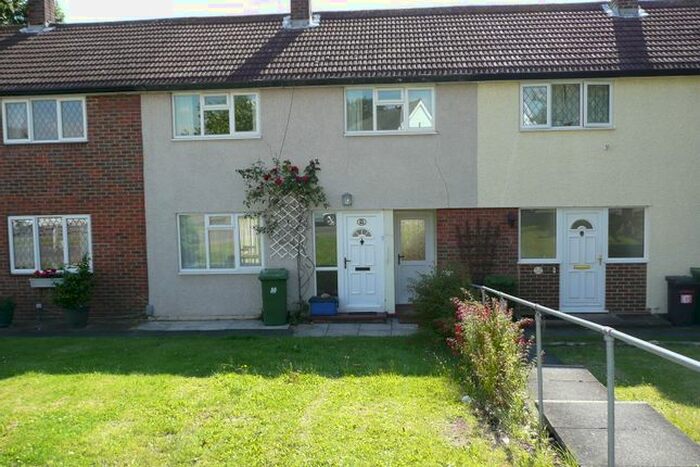 3 Bedroom Terraced House To Rent In Barnet Road, Potters Bar, EN6