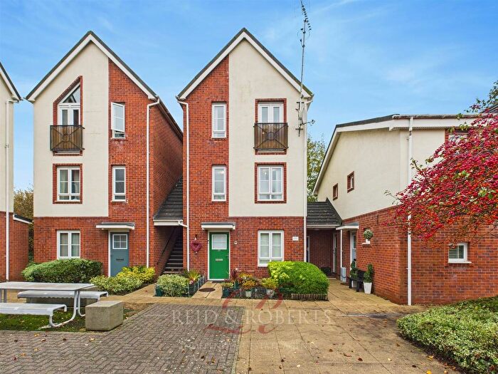 2 Bedroom Maisonette For Sale In Maes Deri, Ewloe, Deeside, CH5