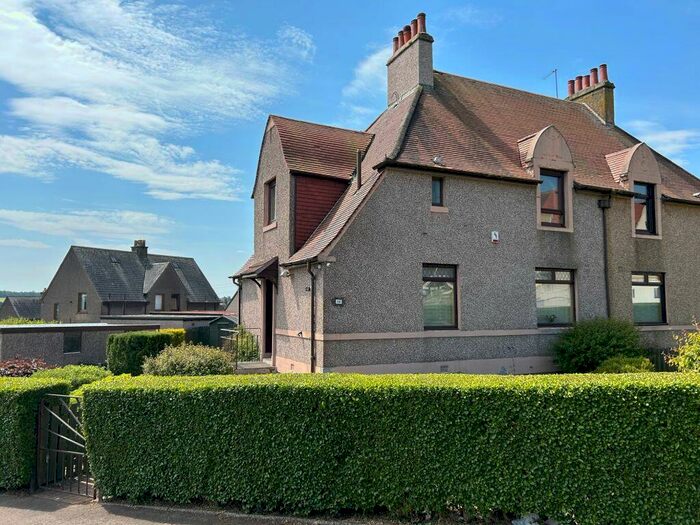 3 Bedroom Semi-Detached House For Sale In Mina Crescent, Kinglassie, Fife, KY5