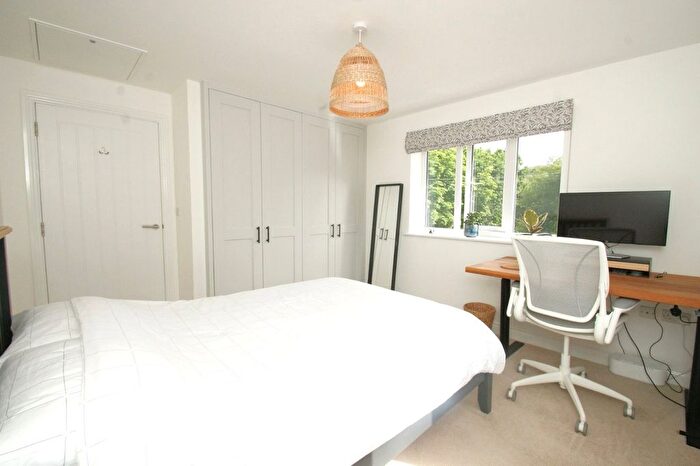 1 Bedroom Flat To Rent In Walkers Yard, Meanwood Road, Leeds, West Yorkshire, LS6