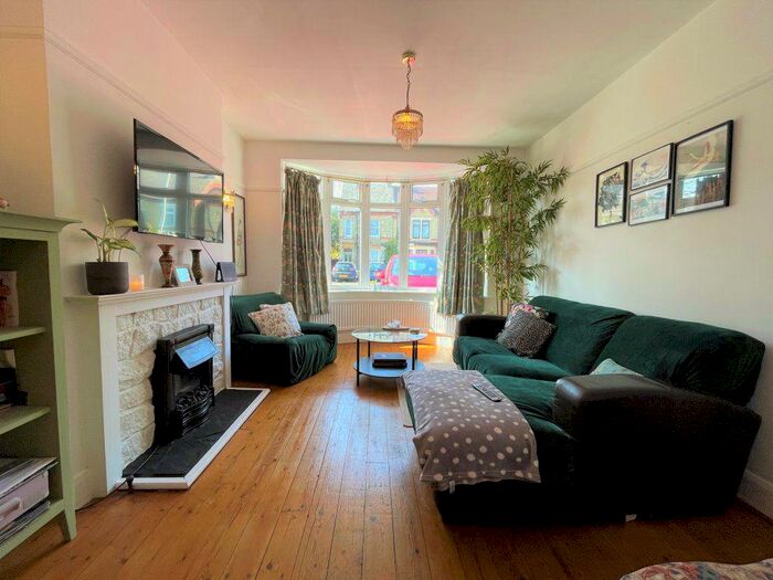 2 Bedroom Semi-Detached House To Rent In Dogsthorpe Road, Peterborough, PE1