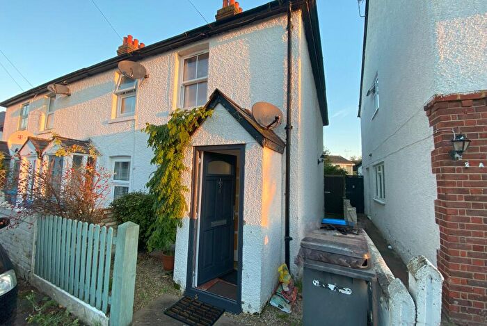 2 Bedroom End Of Terrace House For Sale In North Star Lane, SL6