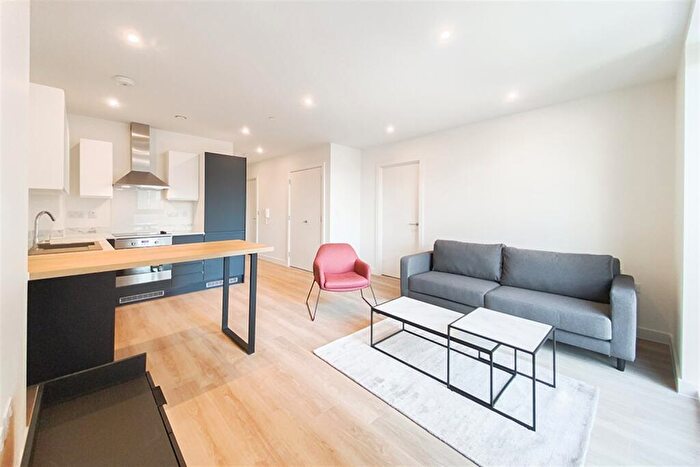 2 Bedroom Apartment To Rent In Laurence Place, M3