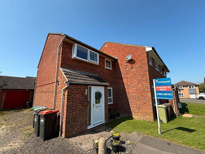3 Bedroom Semi-Detached House To Rent In Furzton, MK4