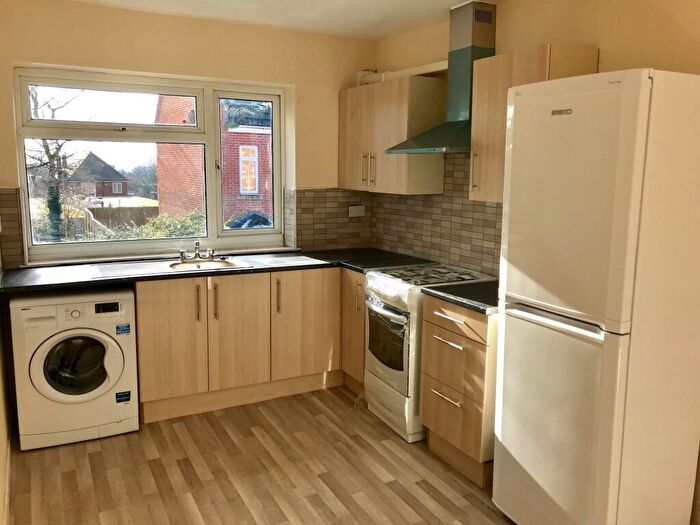 1 Bedroom Apartment To Rent In Lake Street, Dudley, Gornal, DY3