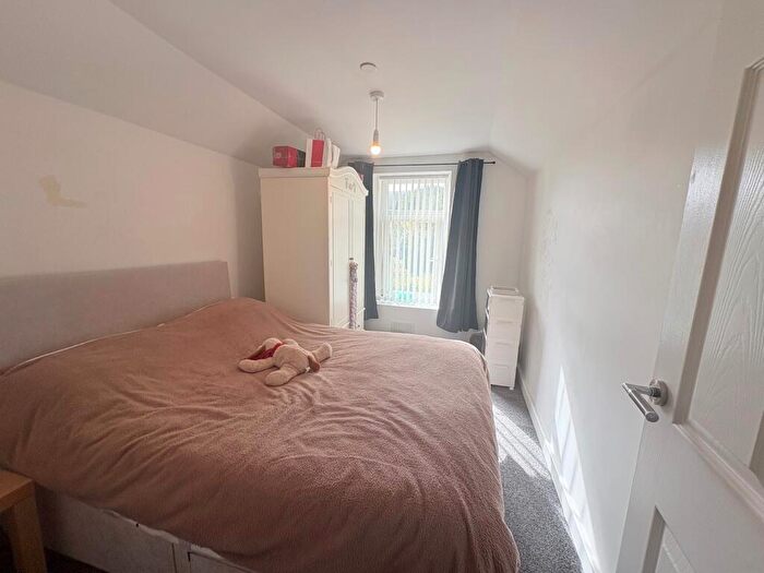 1 Bedroom Flat To Rent In A Dinam Street, Nantymoel, Bridgend, CF32